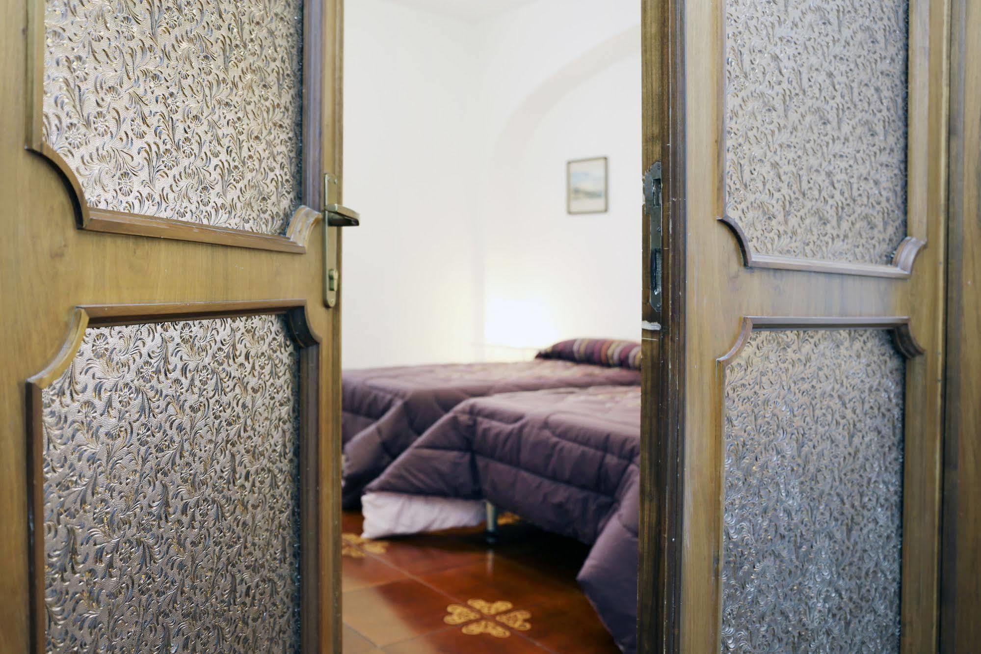 B&B Torrione Л'Аквіла Екстер'єр фото